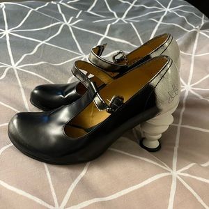 NWOT John Fluevog heels